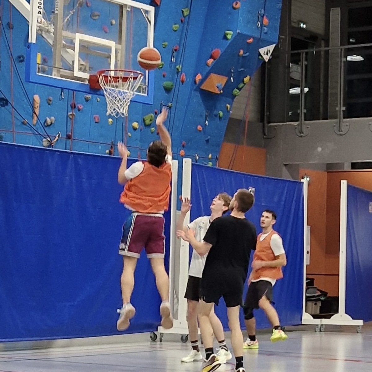 🏀Basketball at SKEMA BS |🎙️Interview with Muriel Lanteri