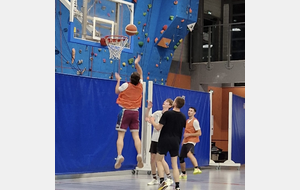 🏀Basketball at SKEMA BS |🎙️Interview with Muriel Lanteri