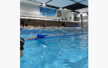 🏊‍♂️ Swimming at SKEMA: Meeting Coach Damien Lhermet | À la rencontre de Damien Lhermet
